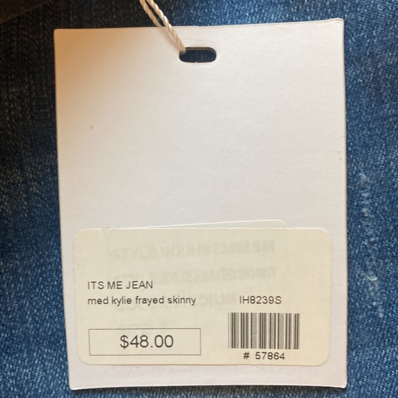 Jeans with frayed bottom - Picture 2 of 4